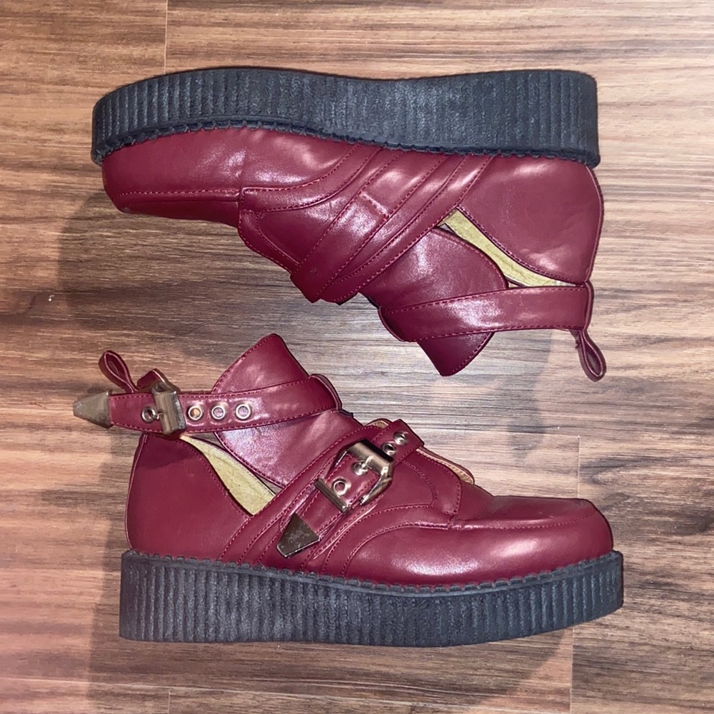 Wild Diva Lounge platforms. Super super cute and edgy. Women’s 6 1/2